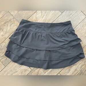Athleta Gray Tennis Tiered Athletic Skirt Shorts Medium